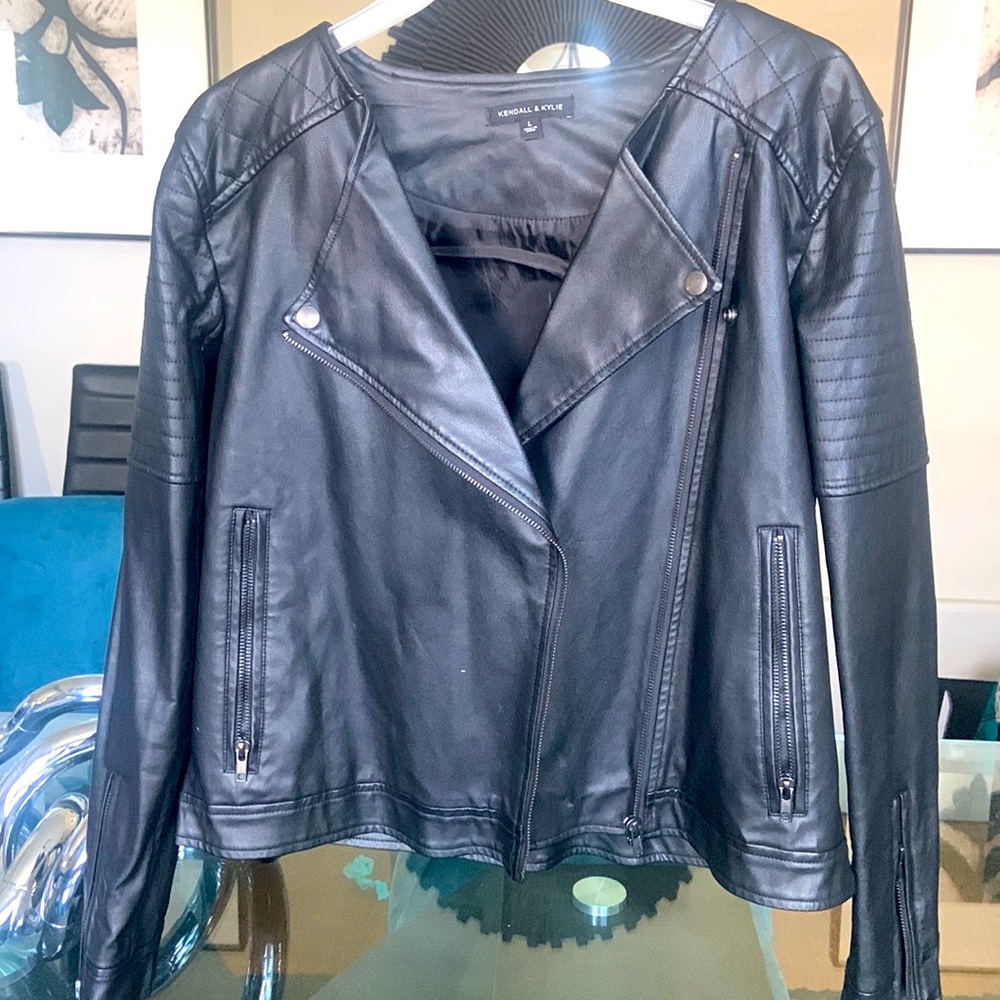 Women’s Kendall and Kylie Moro leather coat size Large